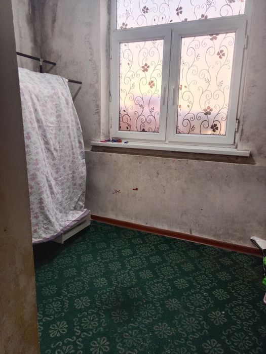 1 xonali oq tepa Novza maxallasida
