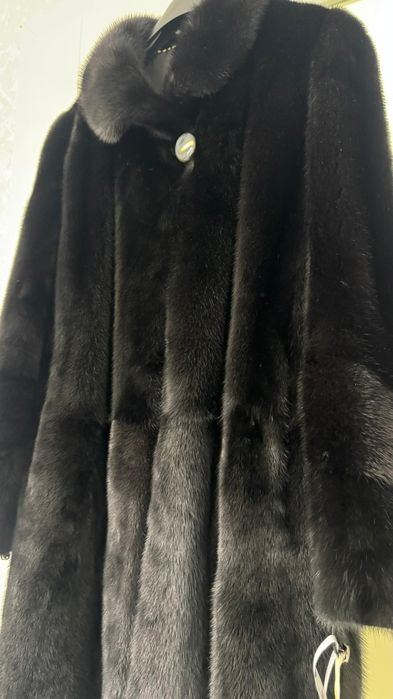 Норковую шуба новая