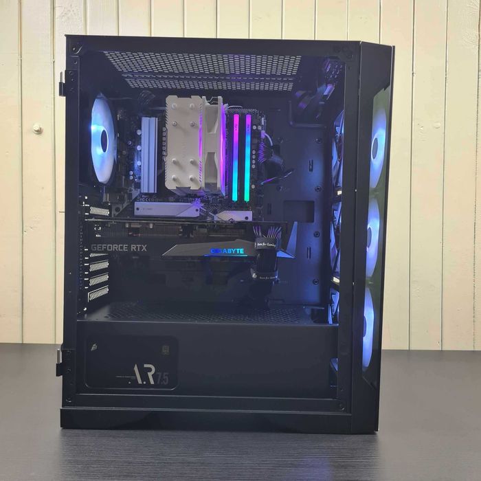 Геймърски Компютър! RTX 4060, Intel i5-13400F, 16GB RAM - НОВ