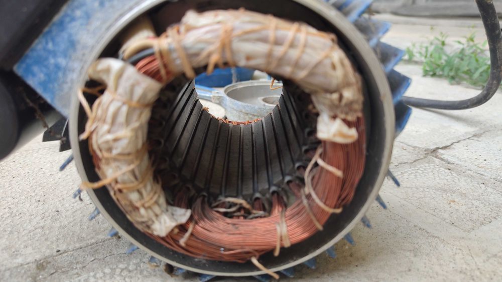 Продавам части от италианска самозасмукваща помпа SPERONI SM 98-5