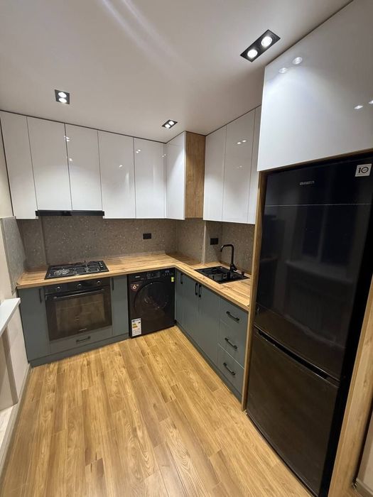 Дархан, Новомосковская 2/1/5. Мебель +техника.