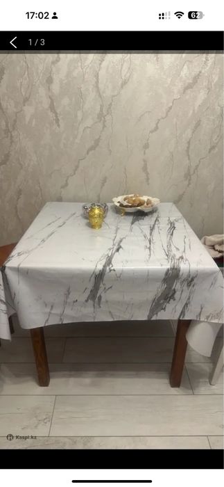 Обеденый стол выдвижной