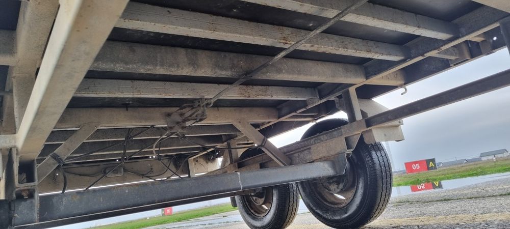 Vand  remorca 3500 kg (3,5t) 3 axe 3900 euro (apicola 4900 euro)