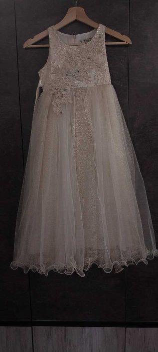 Красивое платье для девочки