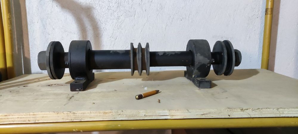 Вал,комплект за циркуляр