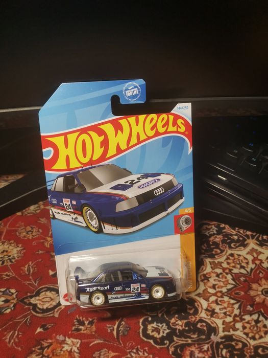 Hot wheels super treasure hunt