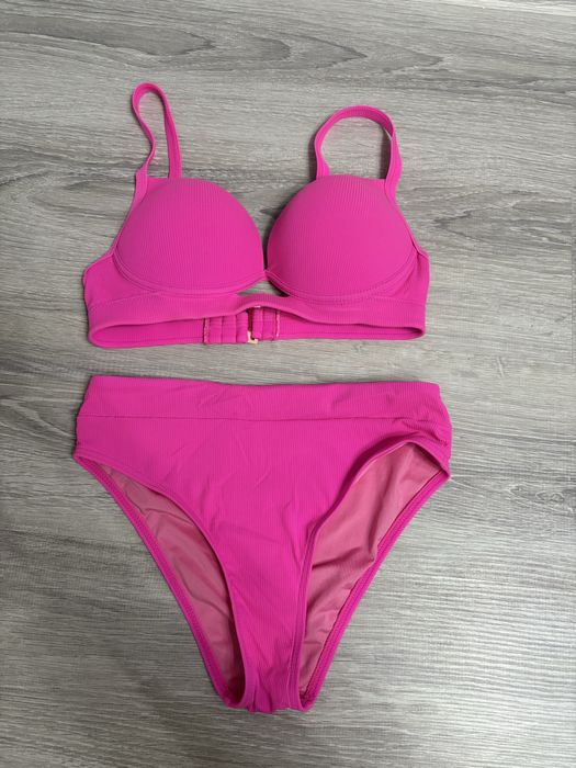 Отдам женские вещи