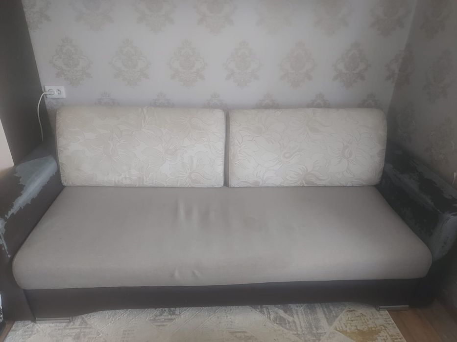 Продам два дивана в хорошем состоянии