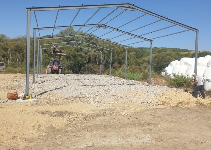Vând hală metalică de pe stoc cu montaj facem și alte mărimi