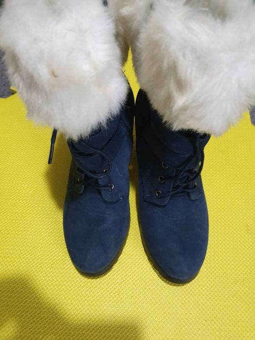 Cizmulițe îmblănite