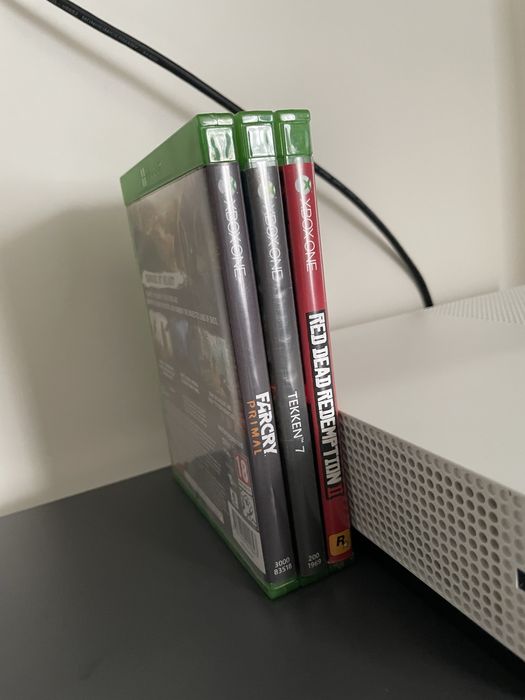 Vand Xbox one S 1 tb