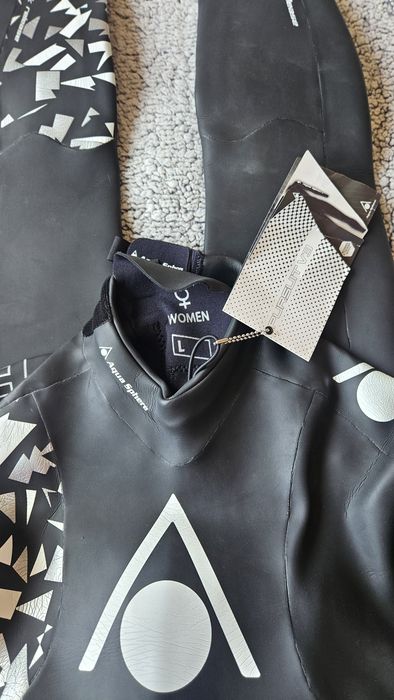 Нов дамски неопрен Aqua Sphere Pursuit V3, Yamamoto 38, M/L, 4/2 мм