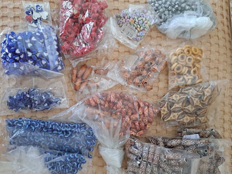 Мъниста за мартеници