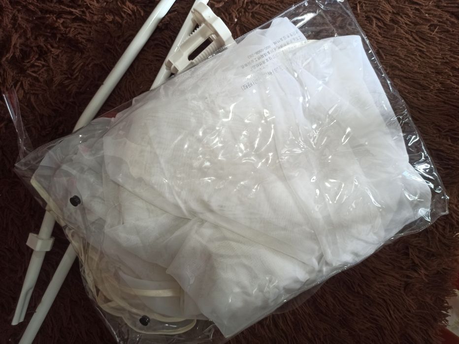 Кроватка с маятником