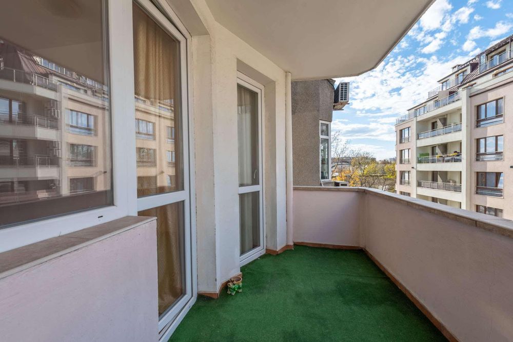 Тристаен апартамент, под наем, Окръжна болница