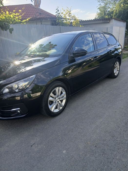 Vând Peugeot 308 2019