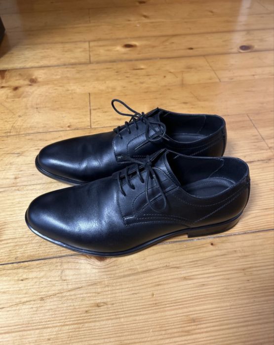 Pantofi barbati noi