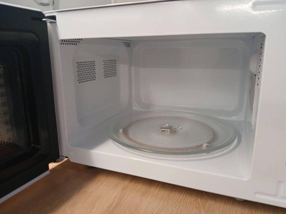 Микровълнова Gorenje MO17E1W / КАТО НОВА • Перфектна !