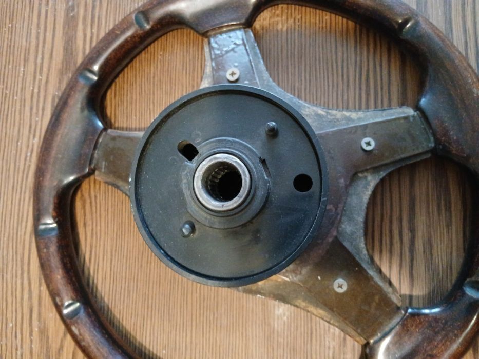 Продам руль автомобиля