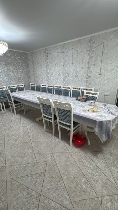 Стол сатылады бағасы 70.000тг жаңа күйде