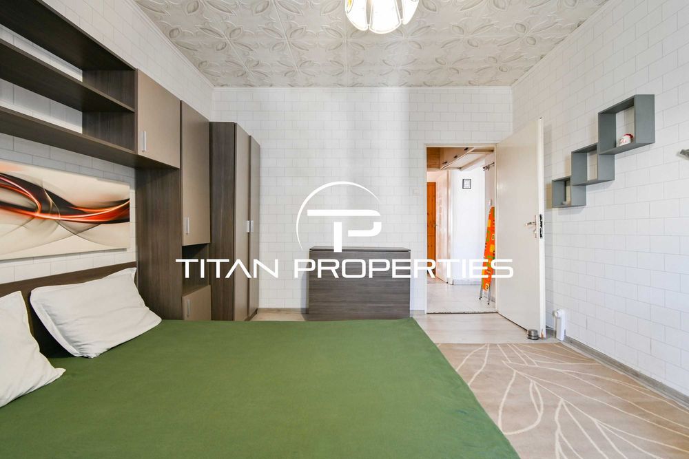 Дава се под наем Тристаен апартамент в София, Света Троица - 110 кв.м за 663 € - Снимка #7