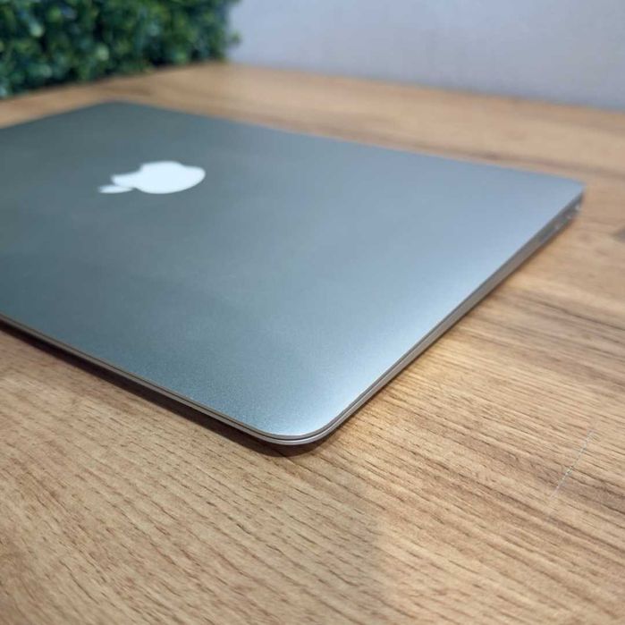 MacBook Air 13 2017 i5 SSD 500GB RAM 8GB Silver - GARANTIE 12 LUNI | TrueGSM