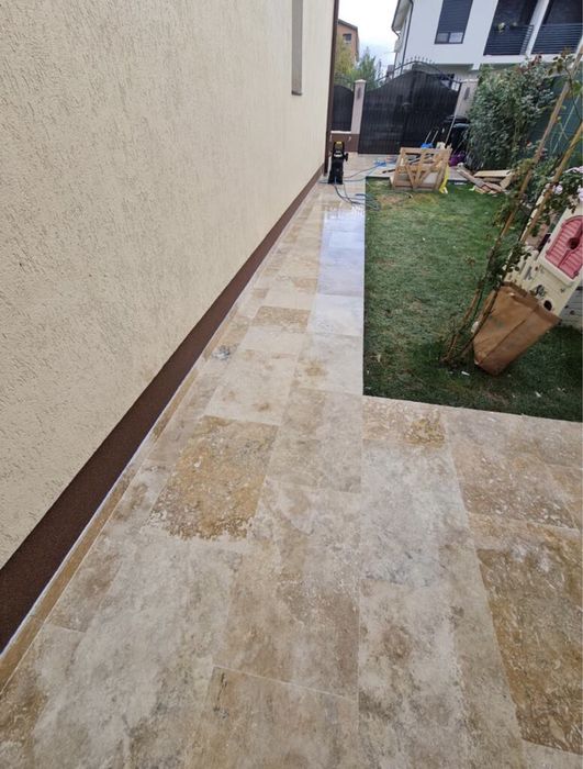 Montez gresie , faianta,travertin ,trepte hidroizolatii bai -terase.