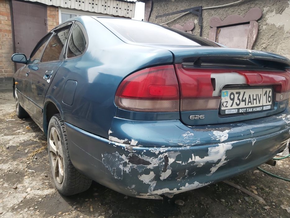 Mazda 626 (Cronos)