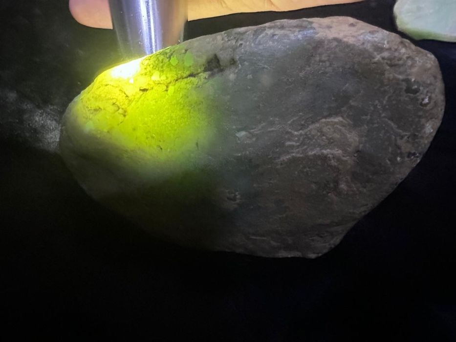 Жадеит 玉 речной 500гр