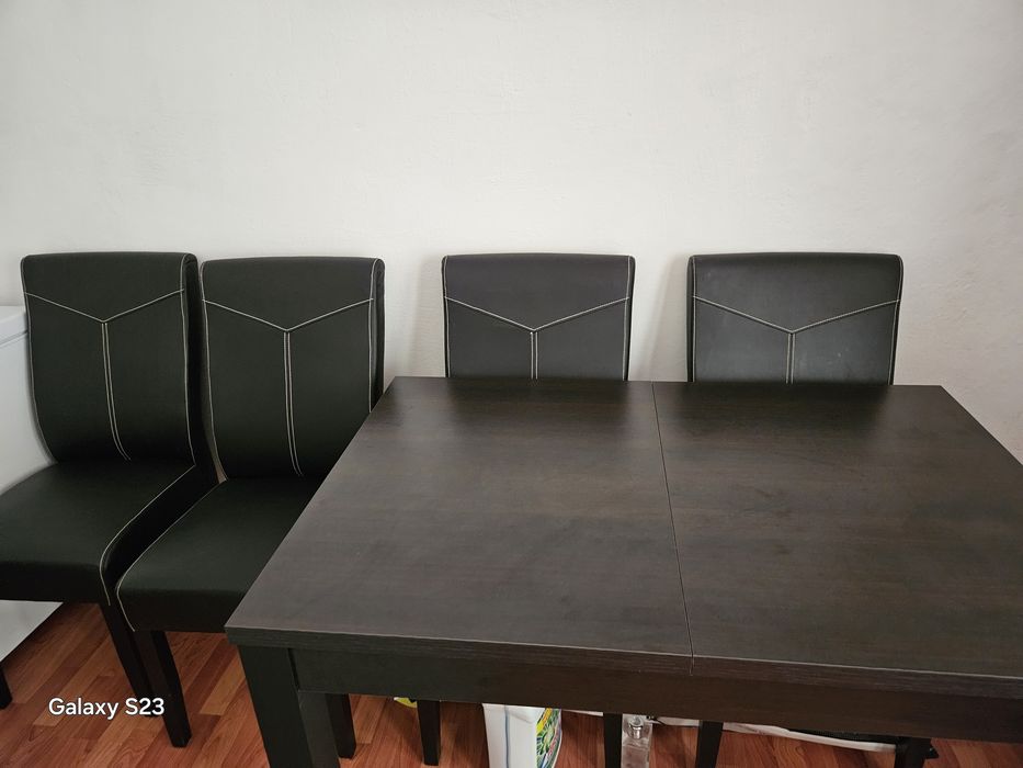 Masă venghe + 4 scaune