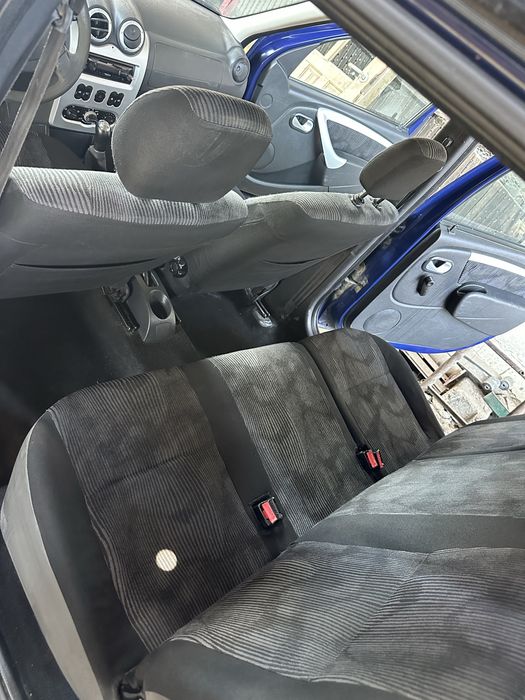 Logan mcv 1.6 16v cu GPL