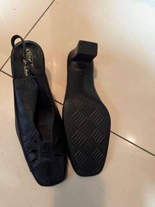 Pantofi dama cu toc mic din piele naturală