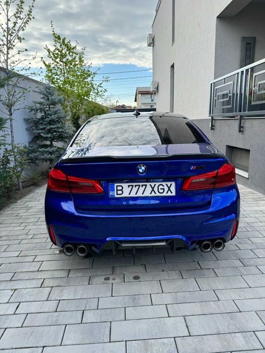 BMW M5 F90 Marina Bay Blue