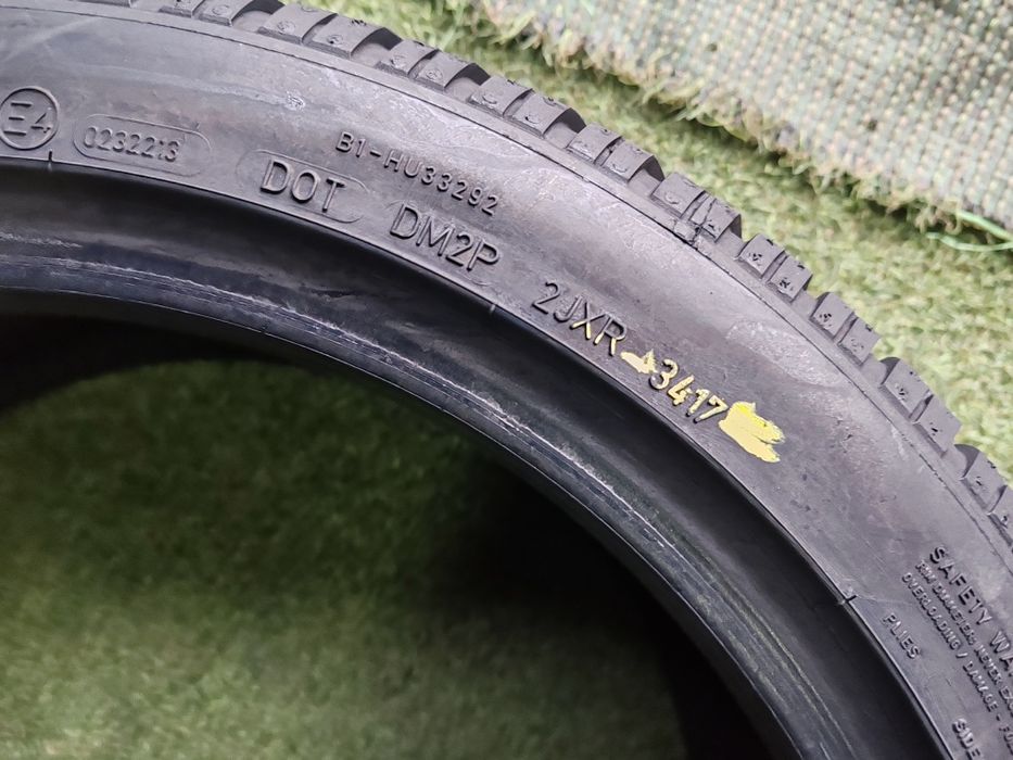 245 40 18 iarna Dunlop