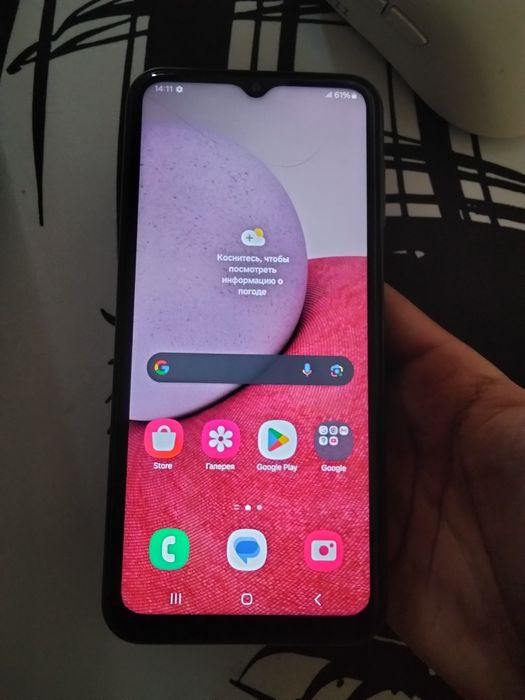 Samsung A13 телефон
