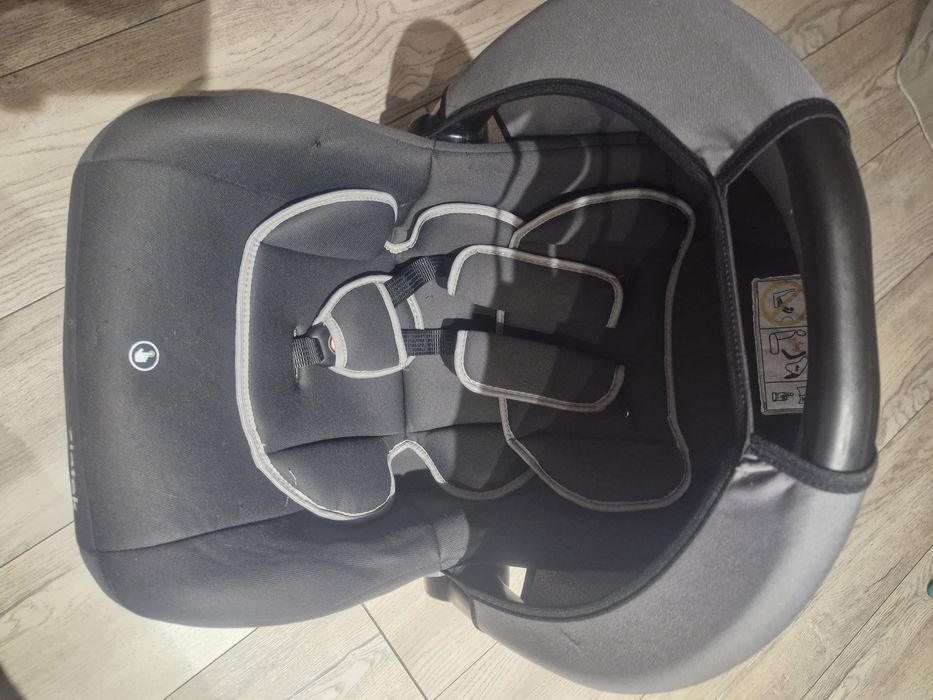 Продам автокресло от 0 до 1 года