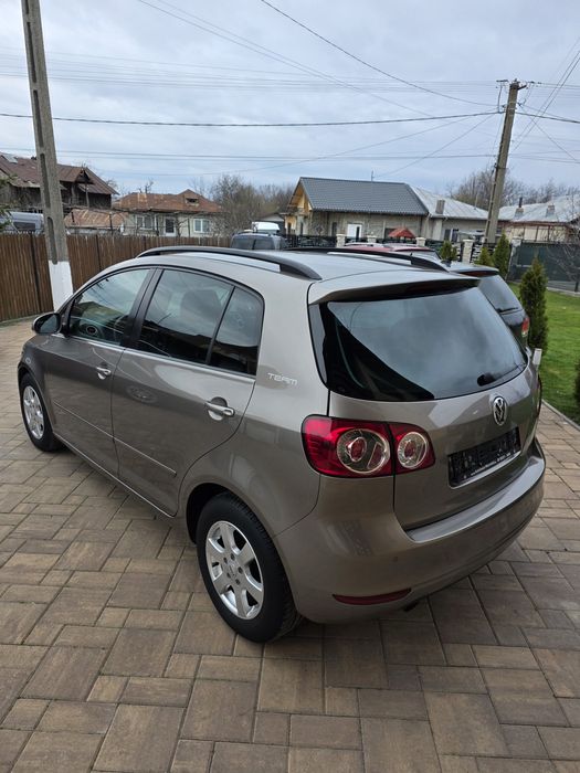 VOLKSWAGEN Golf Plus 2011 — imagine 3