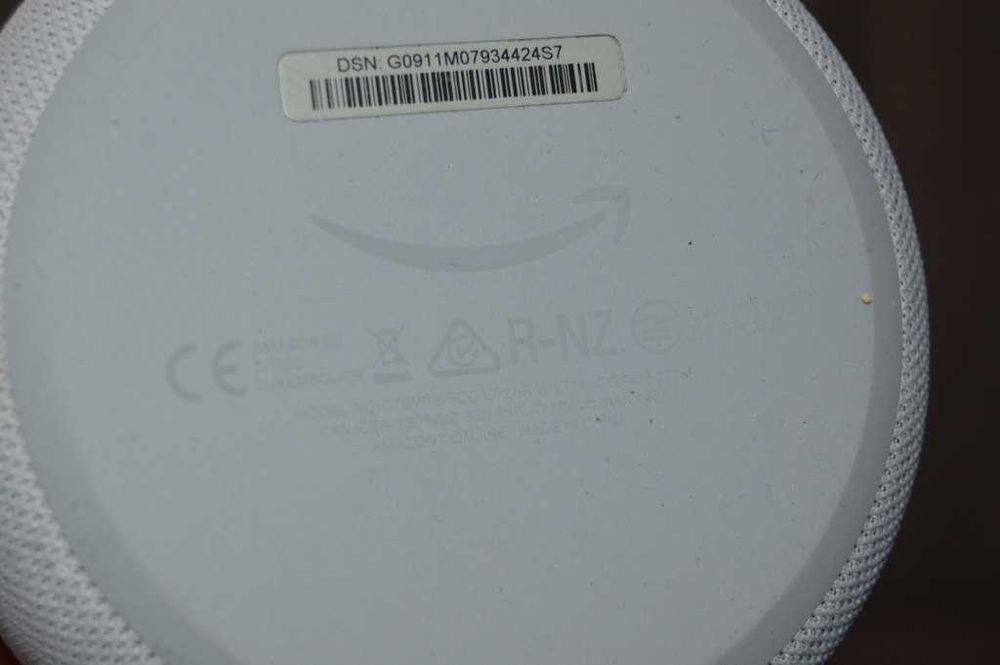 Boxă Inteligentă Amazon Echo Dot (Generația 3) – Sandstone