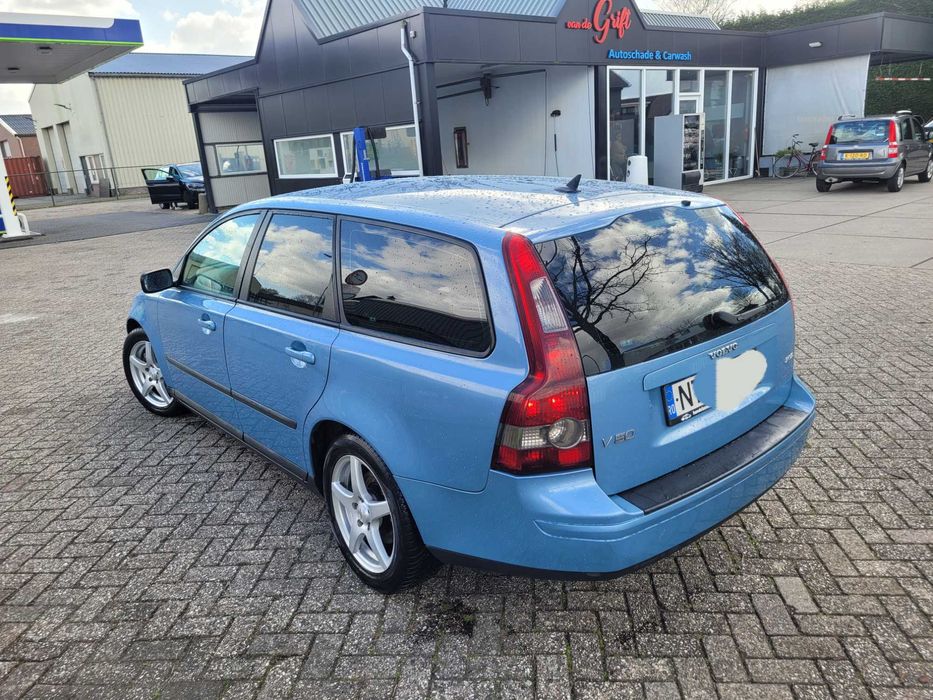 volvo v 50 2.0 l diesel