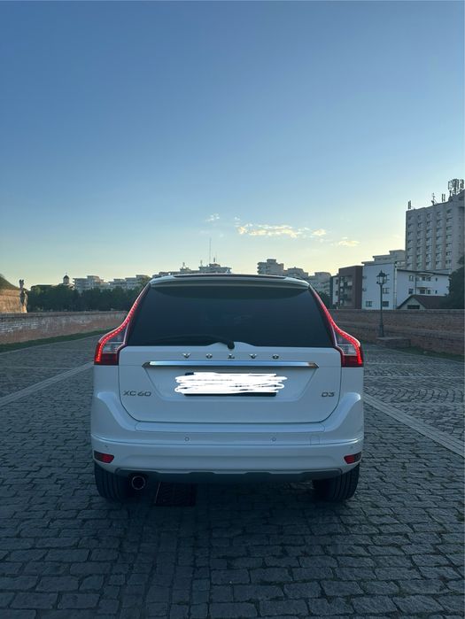 VOLVO XC60 2016 — imagine 2