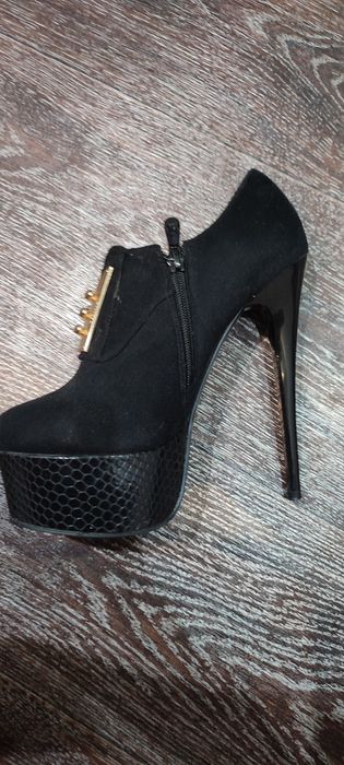 Танцевальные стрипы 39 размер бу