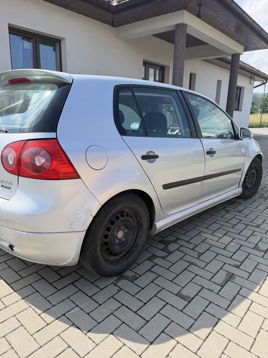 Vand golf 5 benzina