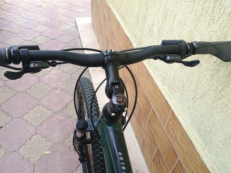 Giant 27,5 цола    .