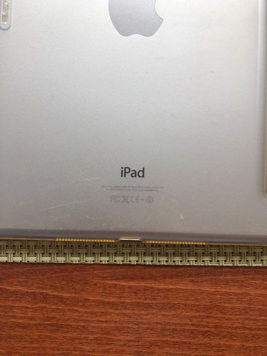 I Pad Air 1 16 GB за ремонт или части с кутия