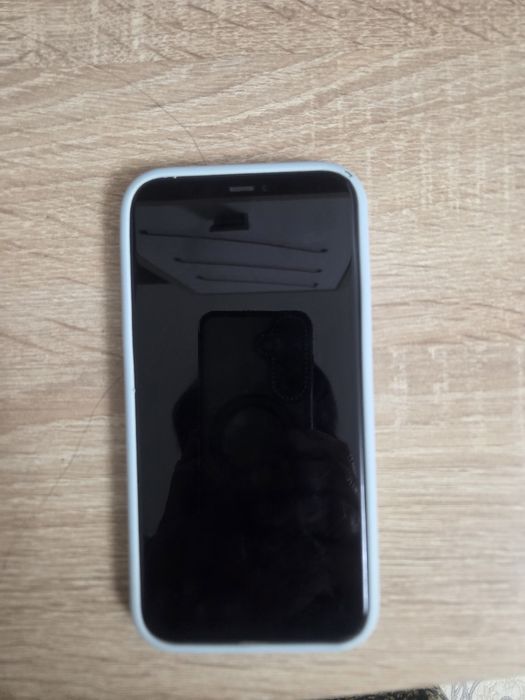 iPhone 11 в хоршим состояний