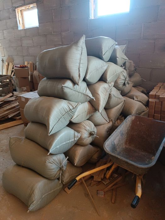 Продам опилки мешками