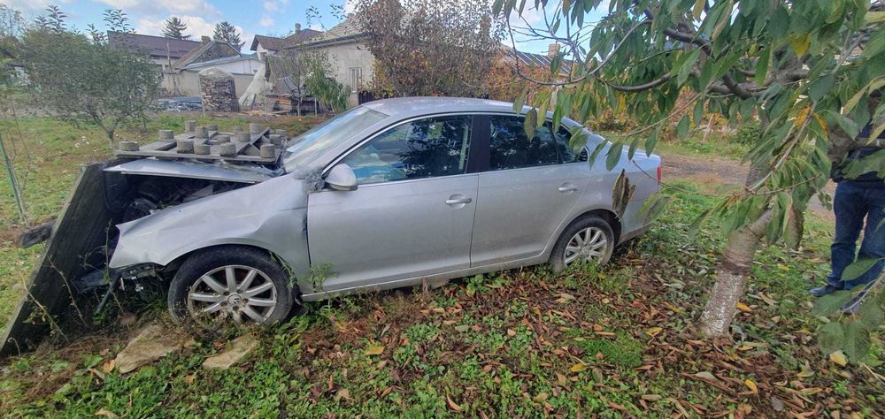 Vand VW Jetta avariat
