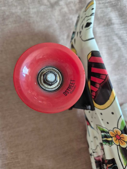 Polyprop Graphic Ink Plastic Skateboard