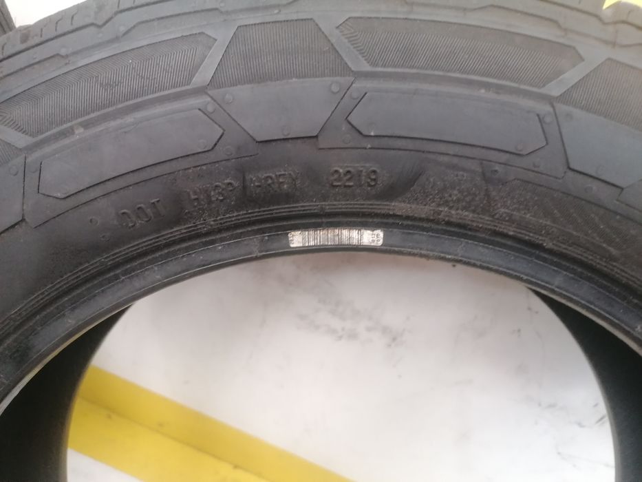 215/60/17 C 2x Continental iarna dot 2219. 4,,,87mm