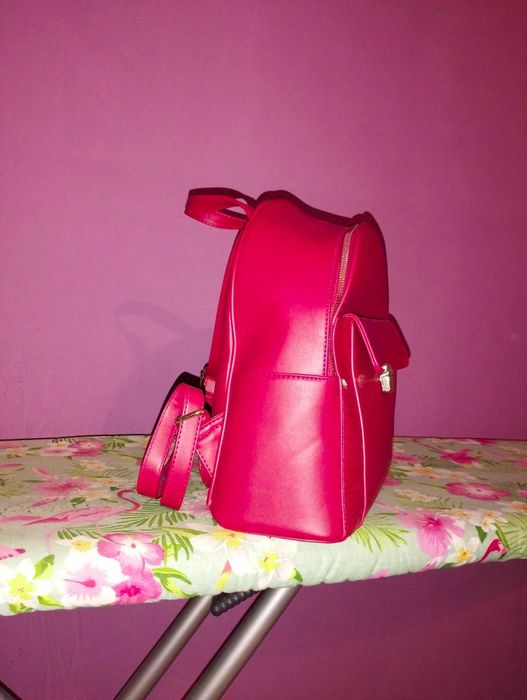 Червена раница - нова